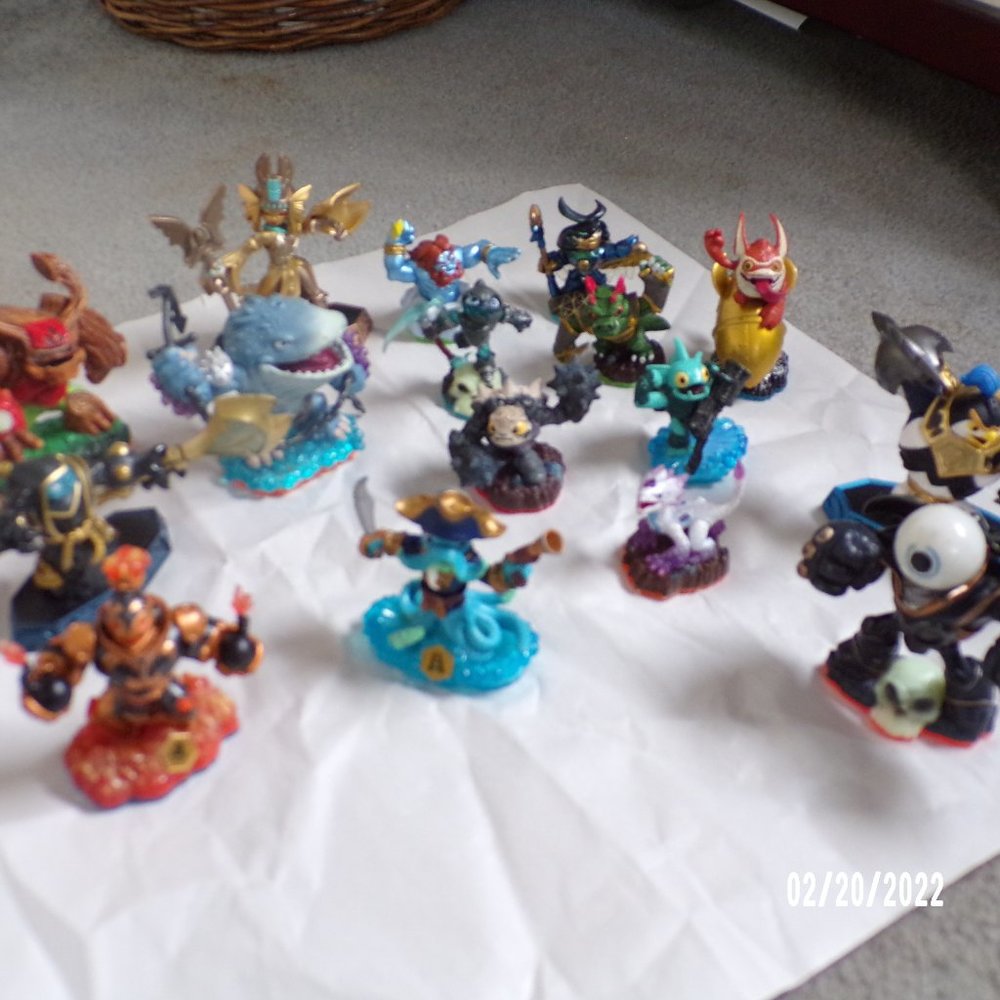 Skylanders lot